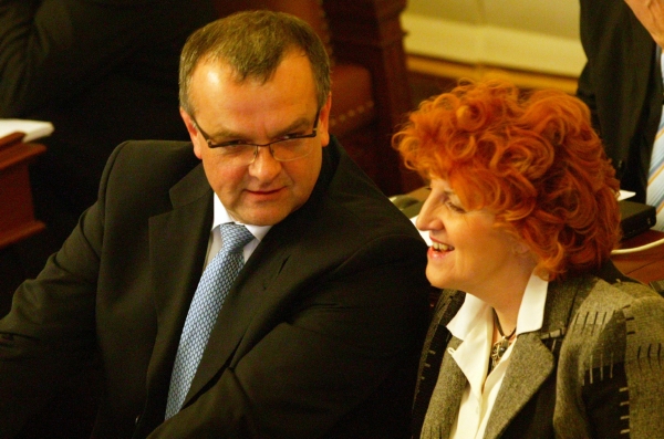 Miroslav Kalousek a Vlasta Parkanová. Miroslav Kalousek a Vlasta Parkanová.