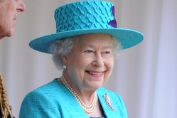 Královna Alžběta II. udělila herečce Kate Winsletové Řád britského impéria.