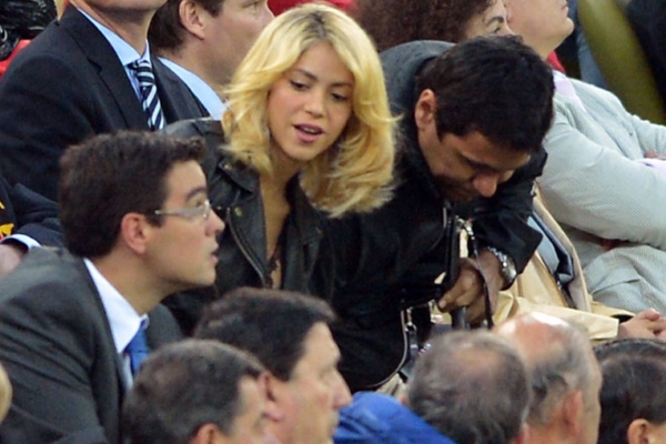 Shakira sleduje v Gdaňsku zápas Španělska s Irskem. Shakira sleduje v Gdaňsku zápas Španělska s Irskem.