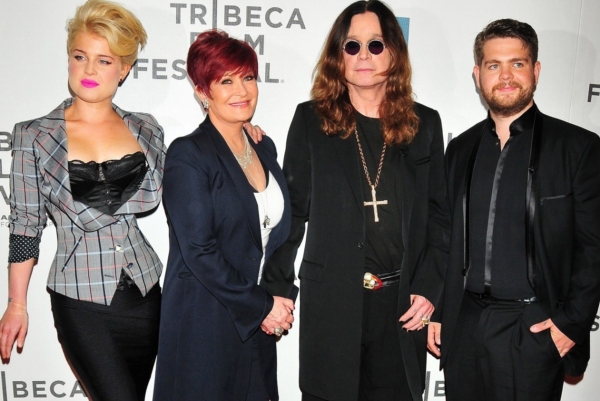 Zleva Kelly, Sharon, Ozzy a Jack Osbournovi.