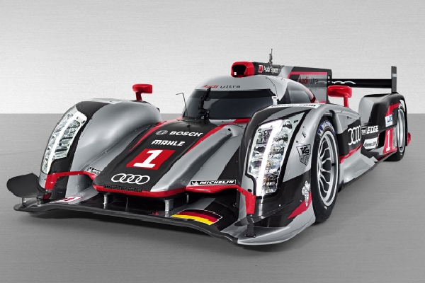 Hybridní vůz Audi R18 e-tron quattro.