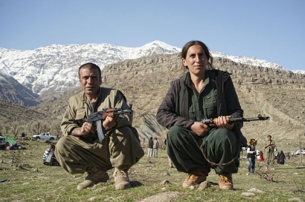 Bojovníci PKK na turecko-irácké hranici. Bojovníci PKK na turecko-irácké hranici.