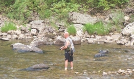 Dolin řadí fotografování a cestování ke svým největším vášním.