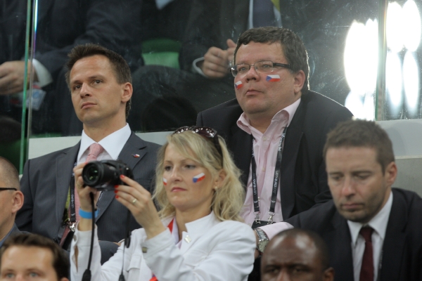 Ministr Alexandr Vondra (ODS) na mistrovství Evropy ve fotbale.