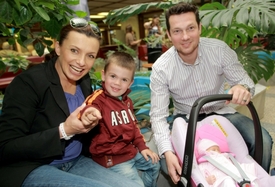 Alice Bendová s manželem Vaškem a jejich dětmi ještě v době, kdy jejich manželství fungovalo.