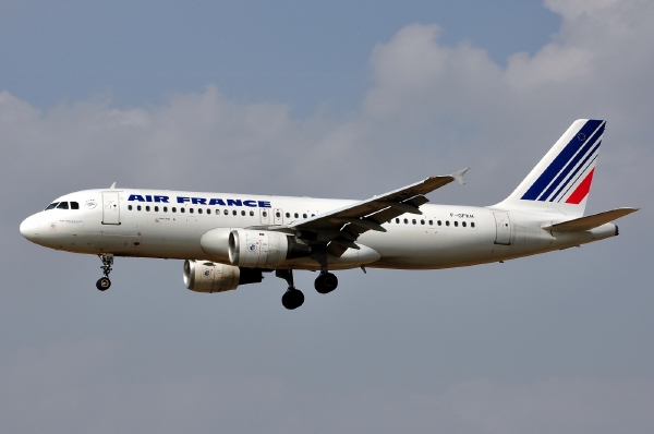 Air France sníží počet pracovních míst. Air France sníží počet pracovních míst.