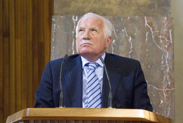 Václav Klaus na fotbal nepřijede. Václav Klaus na fotbal nepřijede.