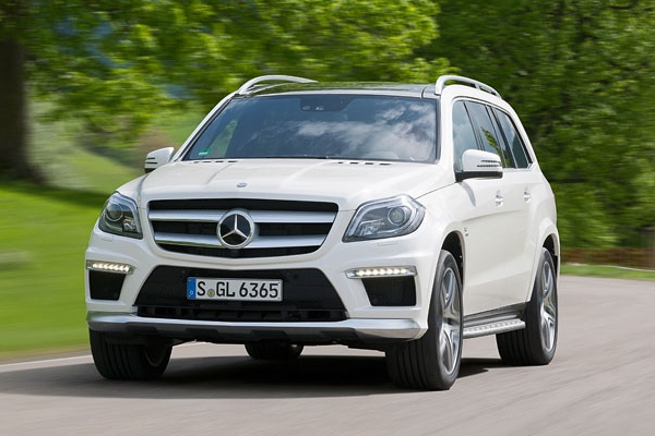 Nové GL 63 AMG se svou typickou maskou. Nové GL 63 AMG se svou typickou maskou.