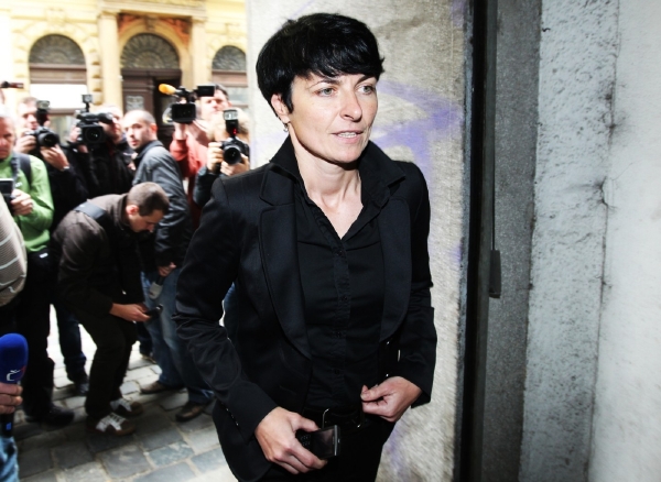 Lenka Bradáčová.