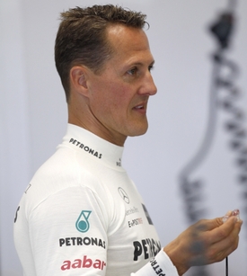 Michael Schumacher se ve Valencii po dlouhé době vrátil na stupně vítězů.