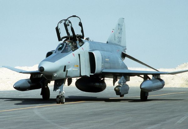 Sestřelený letoun F-4 Phantom (ilustrační fotografie).