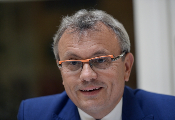 Vladimír Dlouhý.
