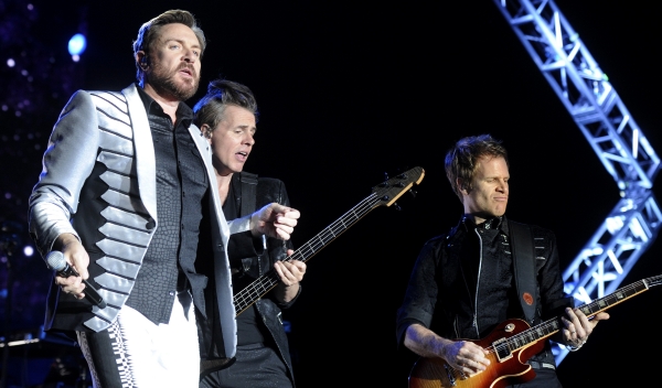 Britská skupina Duran Duran vystoupila 27. června v Praze. Britská skupina Duran Duran vystoupila 27. června v Praze.
