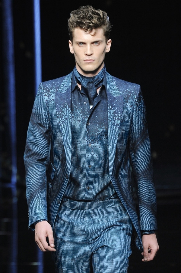 Dvoubarevný dandy styl.