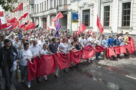 Takzvaný pochod milionů 12. června 2012 v Moskvě. 