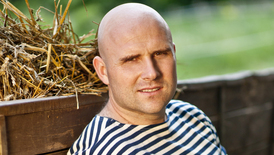 Nováckou Farmu v neděli opustil soutěžící David Hudák.