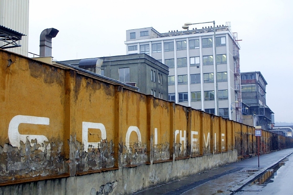 Závod Spolchemie (ilustrační foto).