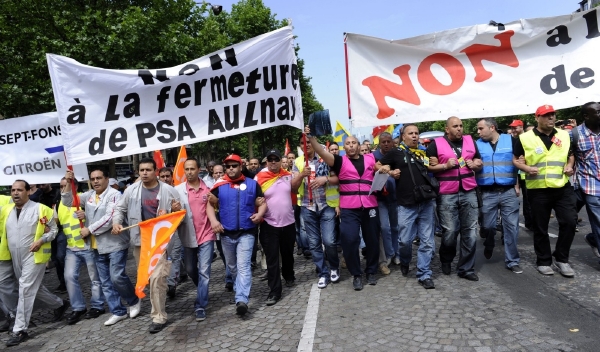 Demonstrace proti propouštění v automobilce PSA.