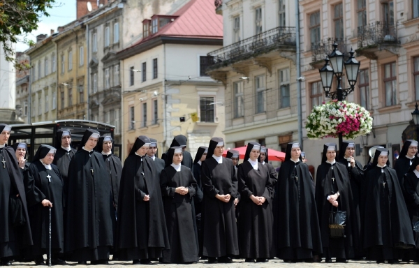 Demonstrace řeckokatolických jeptišek proti novému jazykovému zákonu.