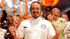 Vítěz australské mutace soutěže Adam Liaw.
