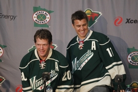 Ryana Sutera (vlevo) a Zacha Pariseho nakonec Philadelphii vyfoukla Minnesota. 
