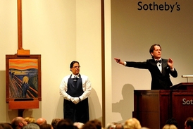 Dražba obrazu v aukční síni Sotheby's.