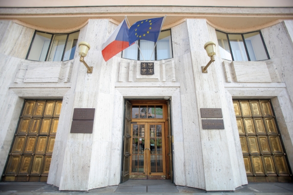 Ministerstvo zdravotnictví nebude mít na investice, využije peníze EU.