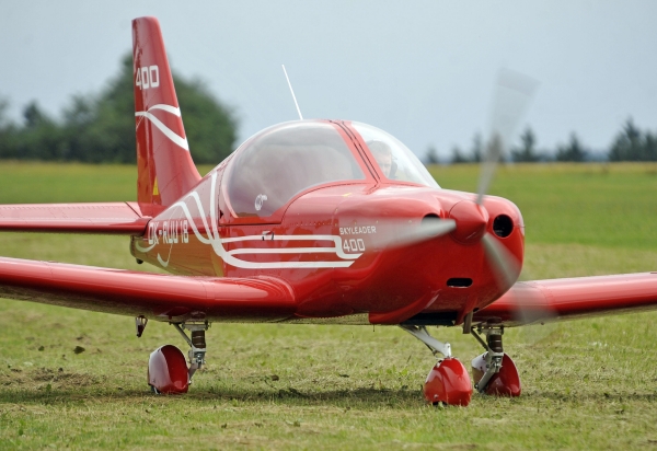 Skyleader 400.