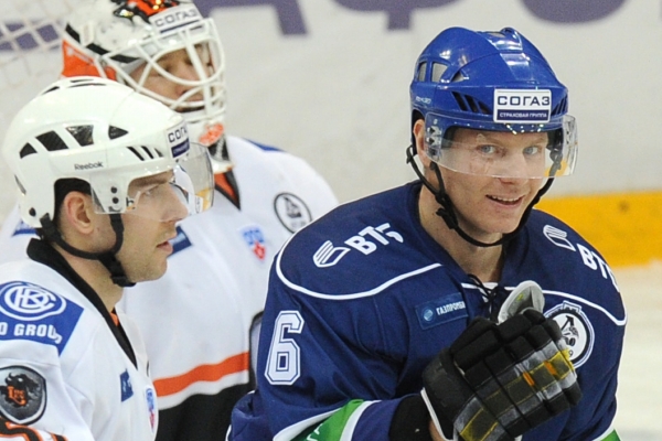 KHL se řítí do Česka. Od nové sezony bude v Praze hrát HC Lev. KHL se řítí do Česka. Od nové sezony bude v Praze hrát HC Lev.