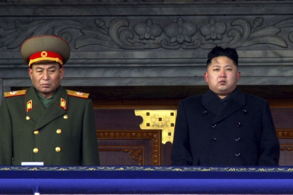 S příchodem Kim Čong-una se dějí věci: nejvyšší generál Ri Jong-ho opouští všechny funkce.
