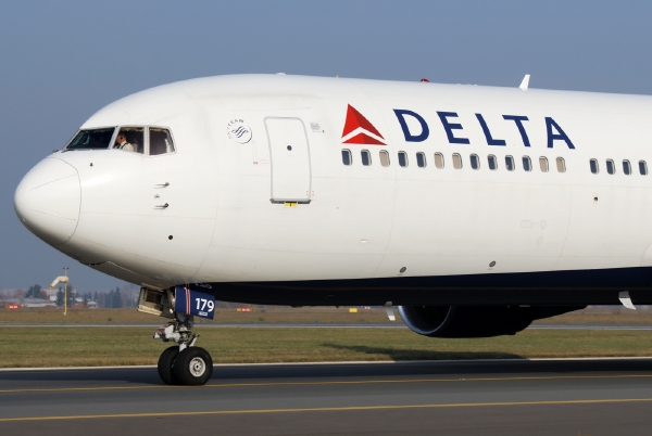 Letadlo Delta Airlines. Letadlo Delta Airlines.