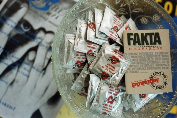 Nejbezpečnější cestou, jak se ochránit proti nákaze AIDS, zůstává použití kondomu.