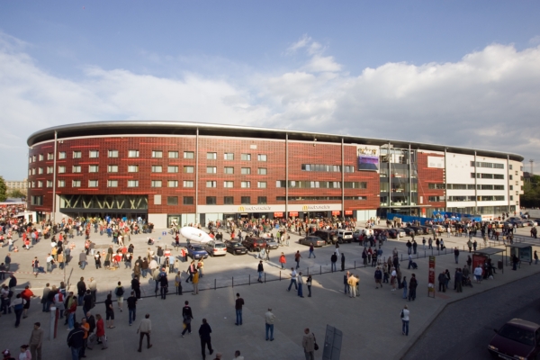 Stadion v Edenu má nového majitele.