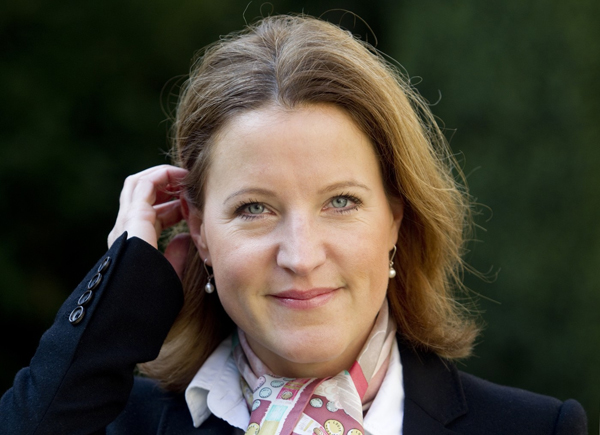Karolína Peake.