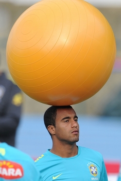 Fotbalista Lucas.