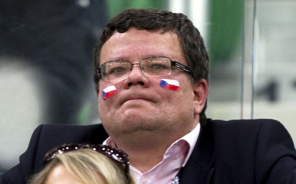 Ministr obrany Alexander Vondra podpoří české olympioniky v Londýně. Ministr obrany Alexander Vondra podpoří české olympioniky v Londýně.