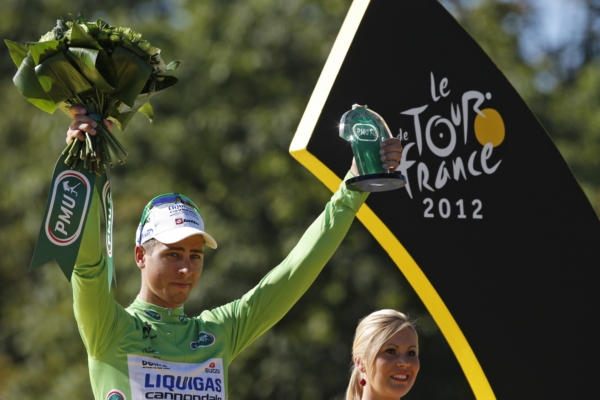 Peter Sagan v Paříži přebírá ocenění pro nejlepšího sprintera Tour de France.