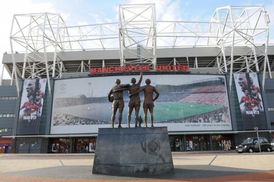 Začíná být stadion Old Trafford adresou, kterou většina hráčů raději obejde?