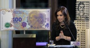Argentinská prezidentka představuje novou bankovku. 