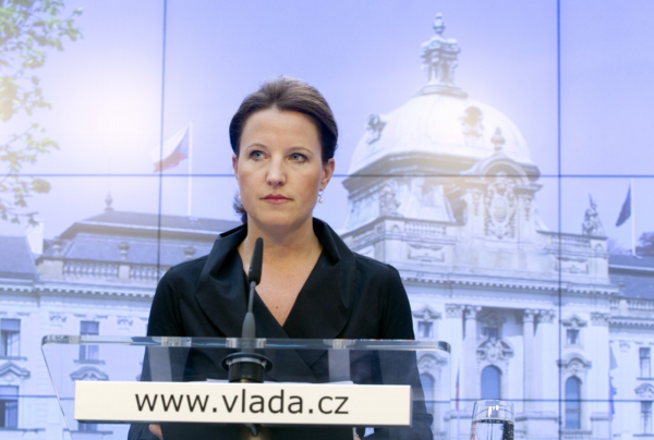 Karolína Peake.