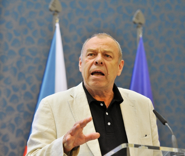 Předseda Českomoravské konfederace odborových svazů Jaroslav Zavadil.