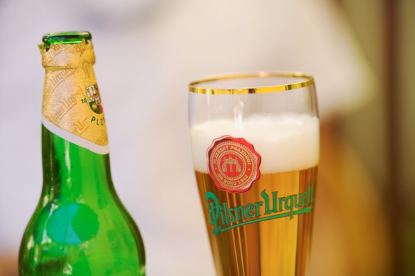 Plzeňskému Prazdroji se zvýšil prodej piva Pilsner Urquell ve Velké Británii (ilustrační foto).