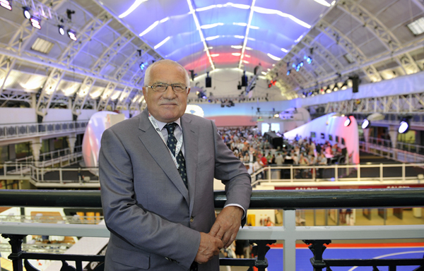 Prezident Václav Klaus otevřel Český dům v Londýně.