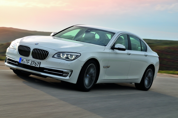 Novinka bavorské automobilky - luxusní BMW řady 7. Novinka bavorské automobilky - luxusní BMW řady 7.