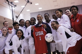 Favorizované Američanky podpořil i prezident Barack Obama.