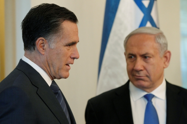 Mitt Romney (vlevo) se sešel s izraelským premiérem Benjaminem Netanjahuem, Mitt Romney (vlevo) se sešel s izraelským premiérem Benjaminem Netanjahuem,