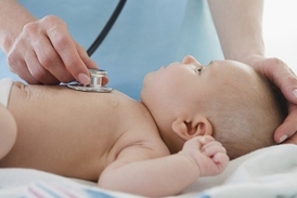 Babyboxy mají i své kritiky. Řadě dětí ale zachránily život i zdraví.