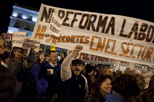 V červnu byla nejvyšší nezaměstnanost zaznamenaná ve Španělsku, kde se konají četné demonstrace. V červnu byla nejvyšší nezaměstnanost zaznamenaná ve Španělsku, kde se konají četné demonstrace.