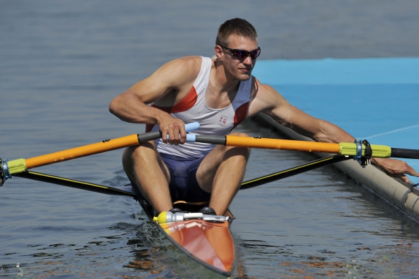 Skifař Ondřej Synek.
