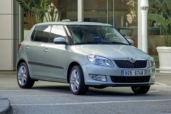 Škoda Fabia je nejčastějším vozem na českých silnicích.
